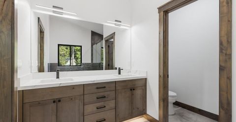 2113 Mandan Street, South Lake Tahoe, CA 96150 Photo