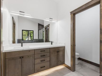 2113 Mandan Street, South Lake Tahoe, CA 96150 Photo