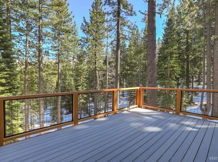 2113 Mandan Street, South Lake Tahoe, CA 96150 Photo