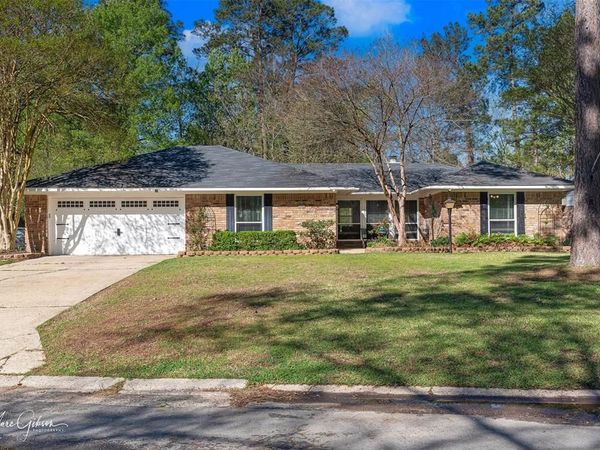 203 Deerwood Lane , Haughton, LA 71037