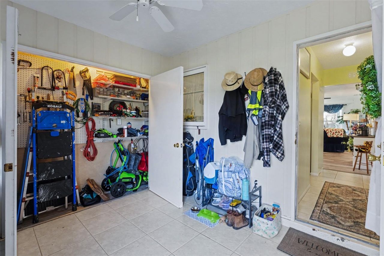 1327 Glendale Circle W, Unit 218, Sarasota, FL 34232 Photo