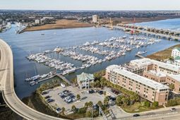 33 Lockwood Drive photo 4