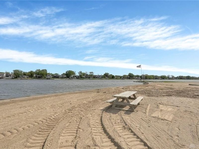 2571 W Choctaw Drive, London, OH 43140 Photo 31