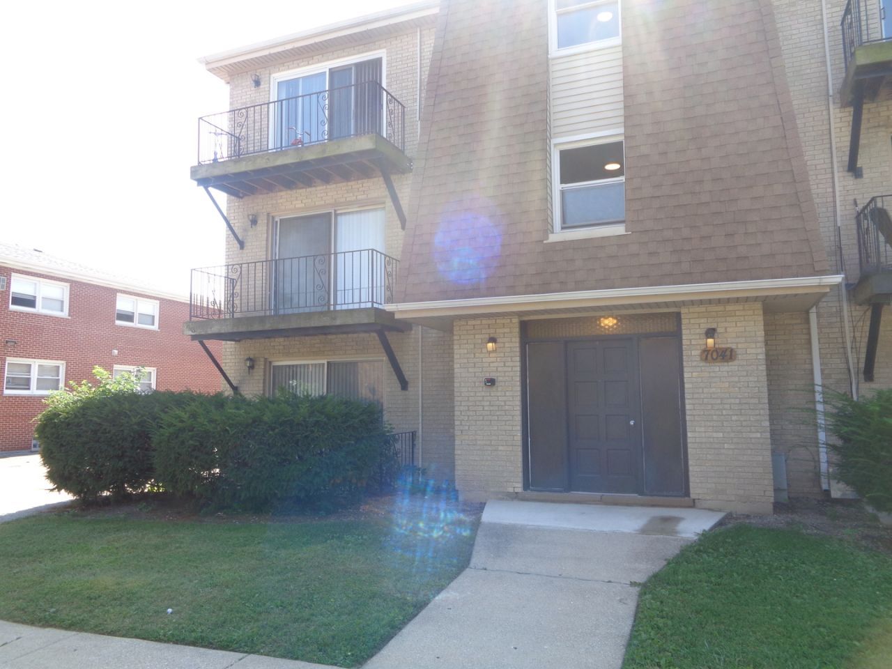7041 S 99th Street, Unit 2w, Chicago Ridge, IL 60415 Main Photo