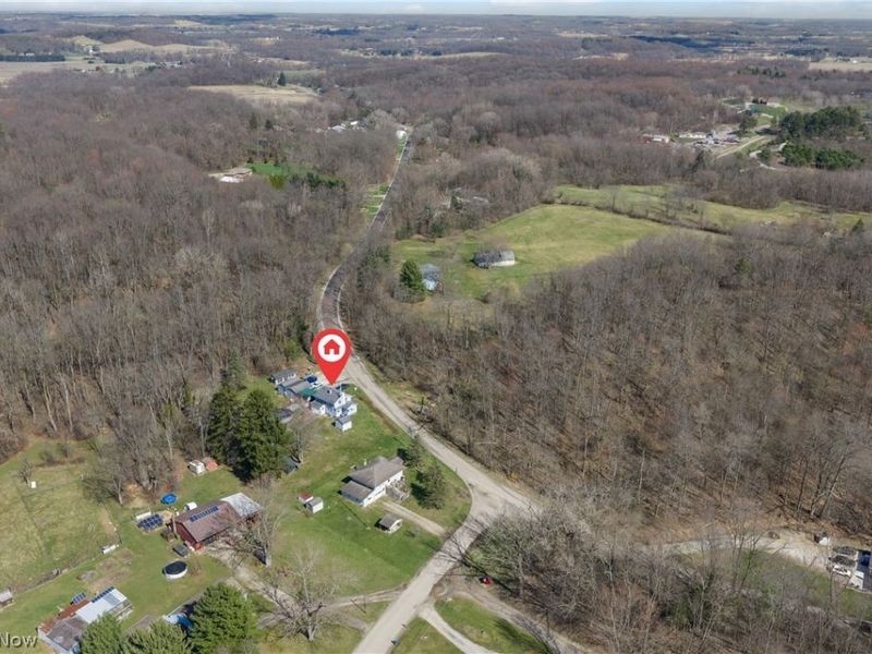 10221 Johnsford Road SW, Beach City, OH 44608 Photo 4