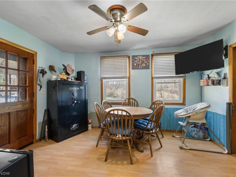 10221 Johnsford Road SW, Beach City, OH 44608 Photo 9