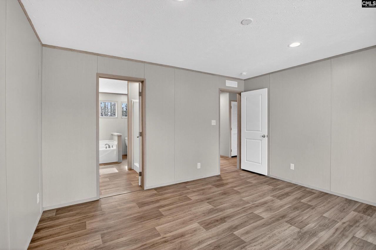 1641 Catalina Blvd  Photo 16