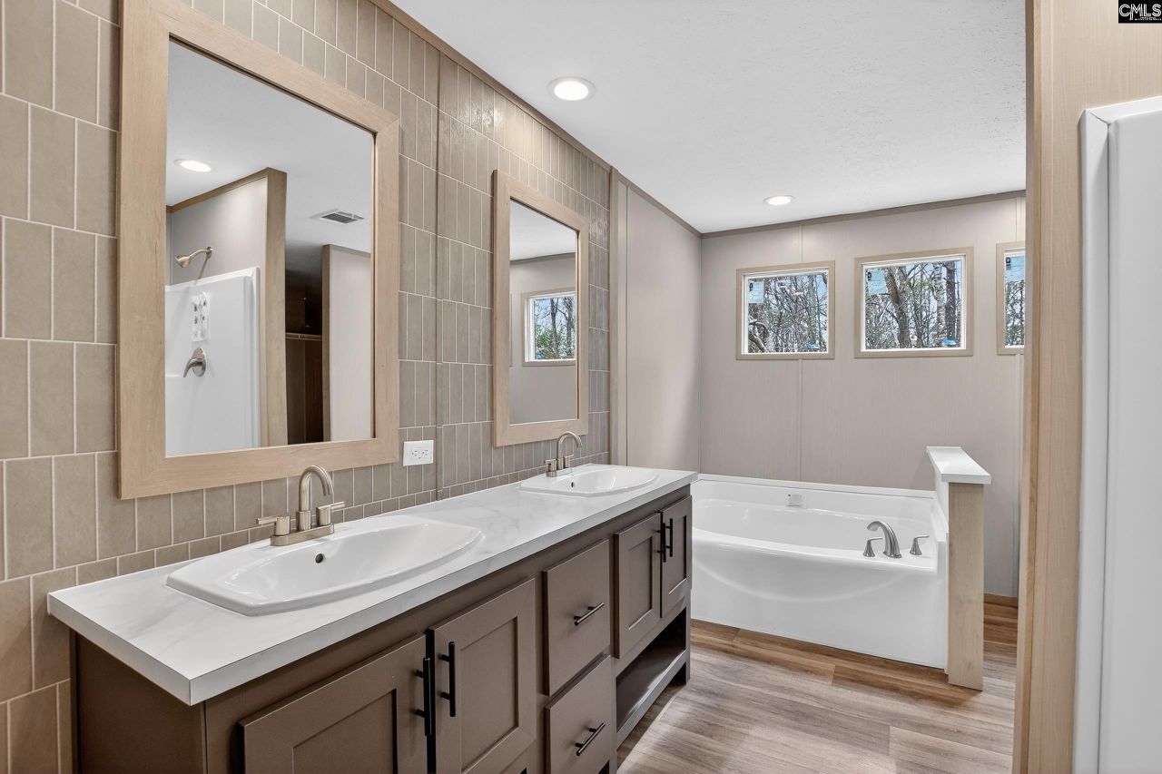 1641 Catalina Blvd  Photo 17