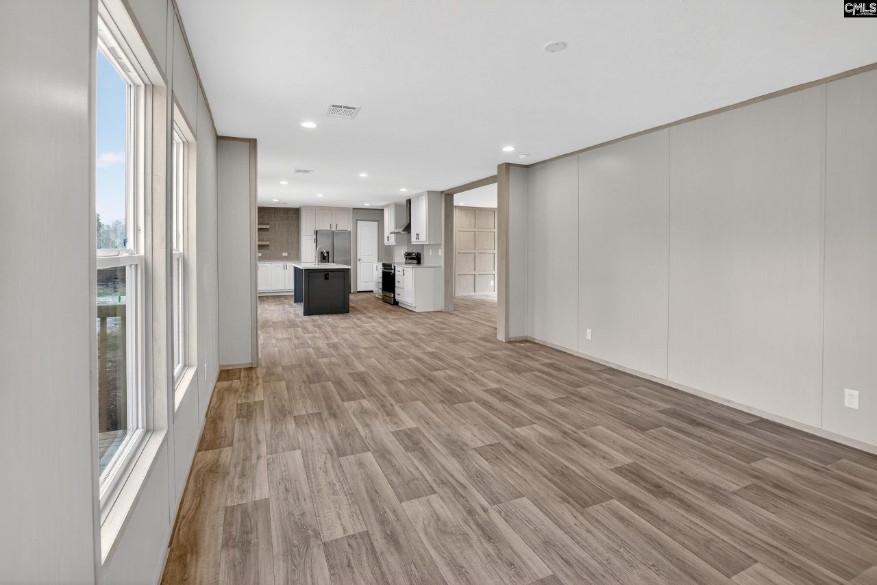 1641 Catalina Blvd  Photo 7