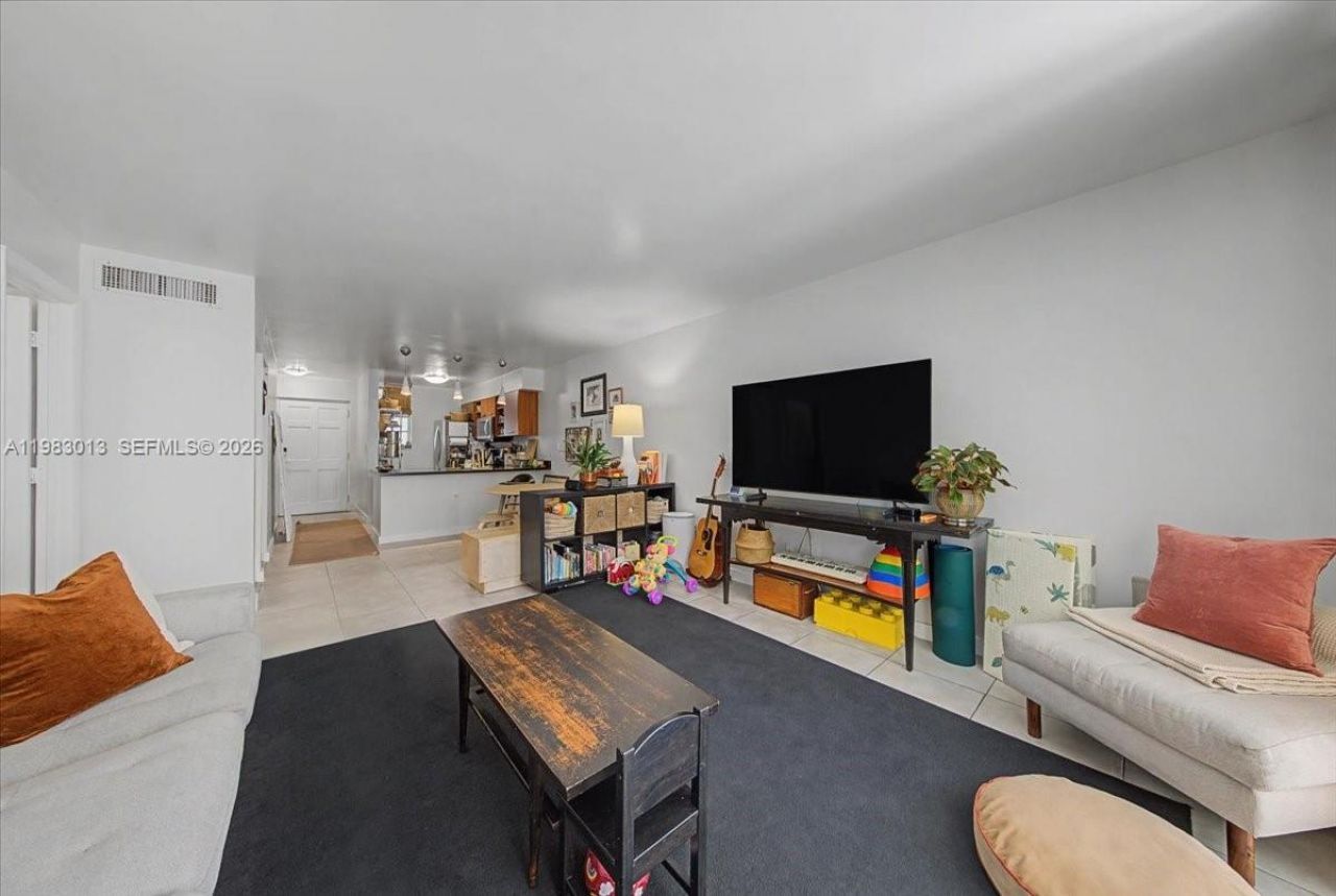 777 NE 62nd St , Unit C211, Miami, FL 33138 Photo