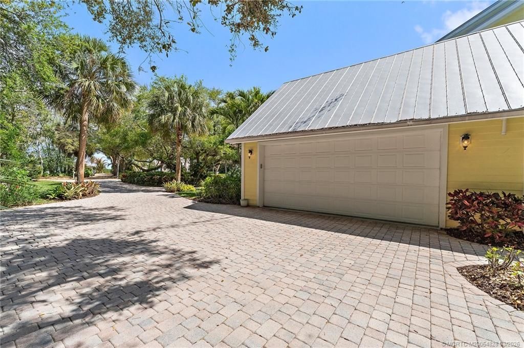 540 SE Saint Lucie Boulevard, Stuart, FL 34996 Photo