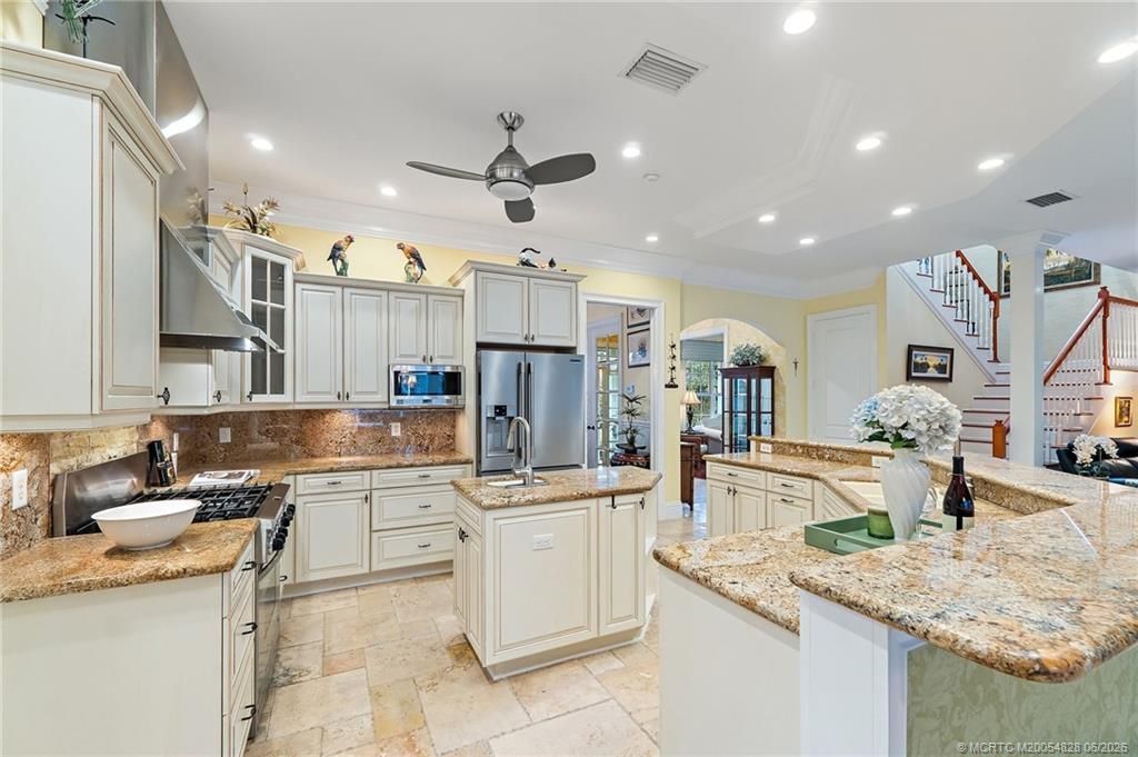 540 SE Saint Lucie Boulevard, Stuart, FL 34996 Photo