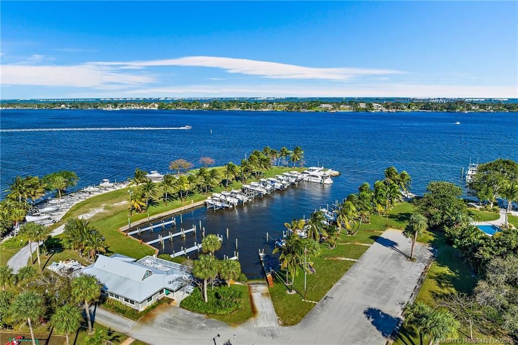 540 SE Saint Lucie Boulevard, Stuart, FL 34996 Photo