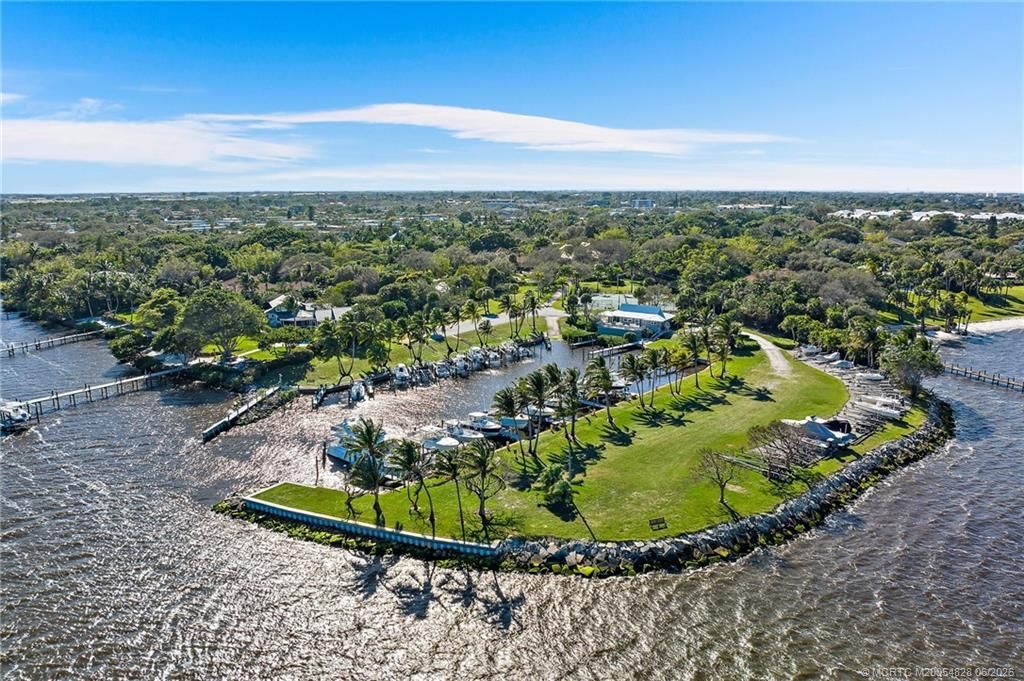 540 SE Saint Lucie Boulevard, Stuart, FL 34996 Photo