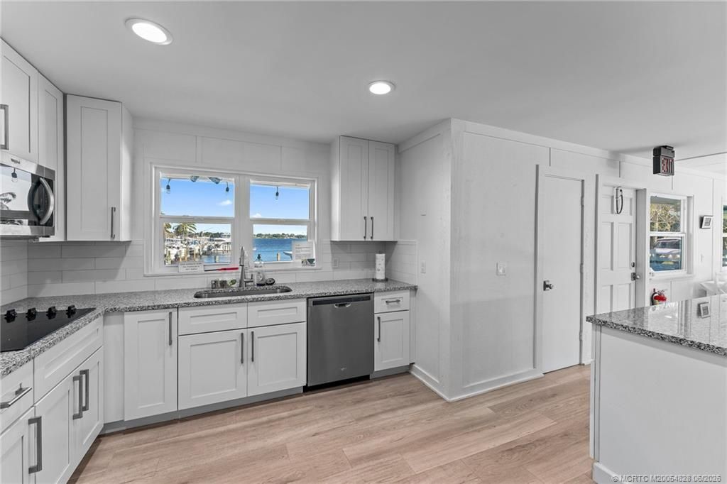 540 SE Saint Lucie Boulevard, Stuart, FL 34996 Photo
