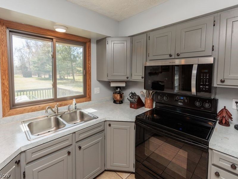 9900 Chatham Road, Spencer, OH 44275 Photo 11