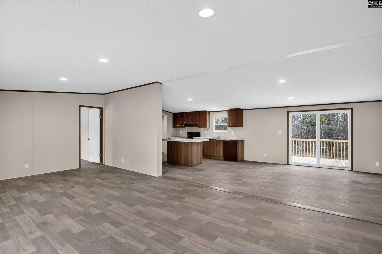 1653 Catalina Blvd  Photo 7