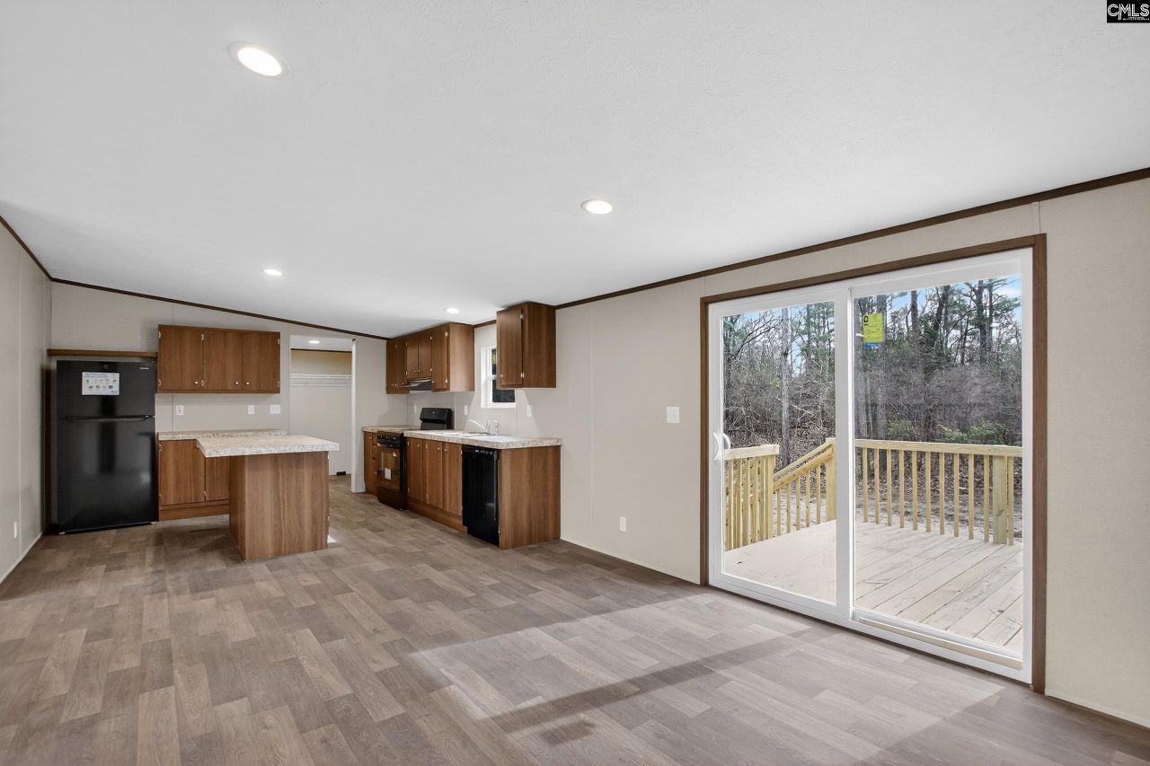 1653 Catalina Blvd  Photo 8