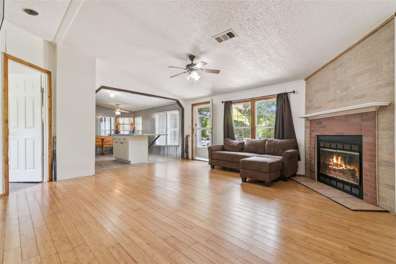 1403 Saint Nicholas Avenue, Christmas, FL 32709 Photo