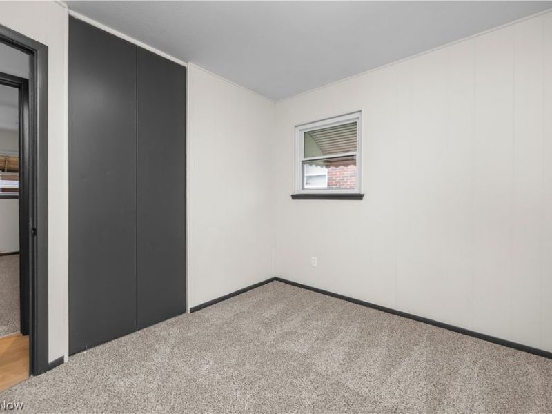 897 Livermore Lane, Elyria, OH 44035 Photo 14