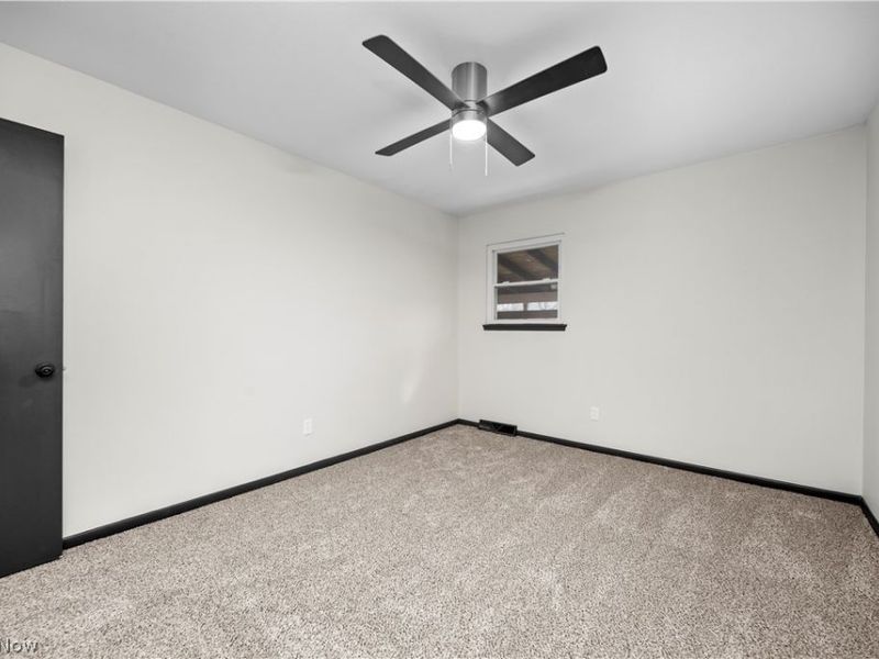 897 Livermore Lane, Elyria, OH 44035 Photo 19