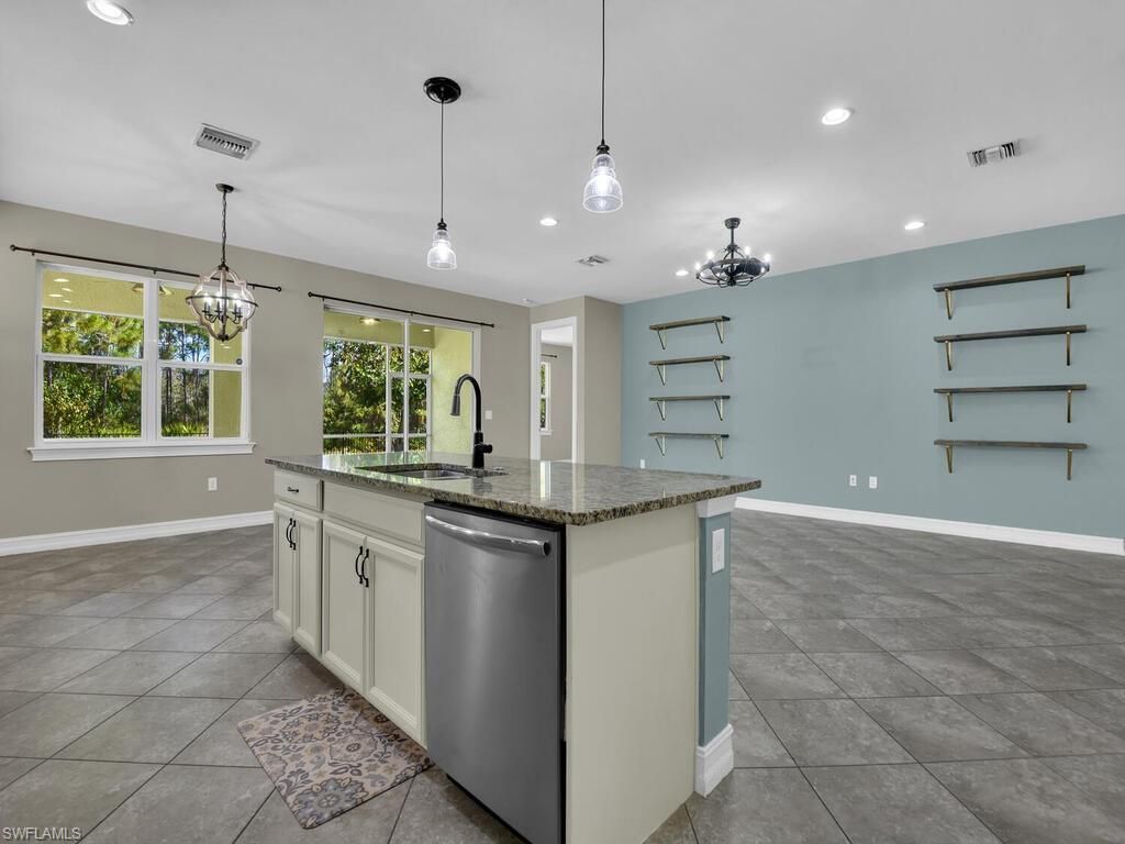 4211 Dutchess Park Rd, Fort Myers, FL 33916 Photo