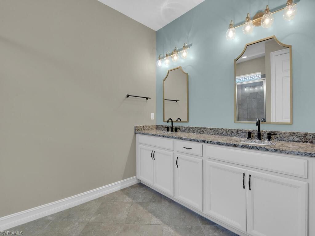 4211 Dutchess Park Rd, Fort Myers, FL 33916 Photo