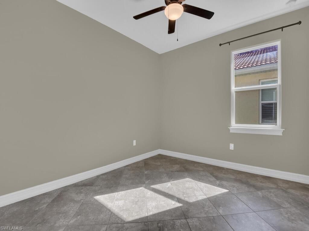 4211 Dutchess Park Rd, Fort Myers, FL 33916 Photo