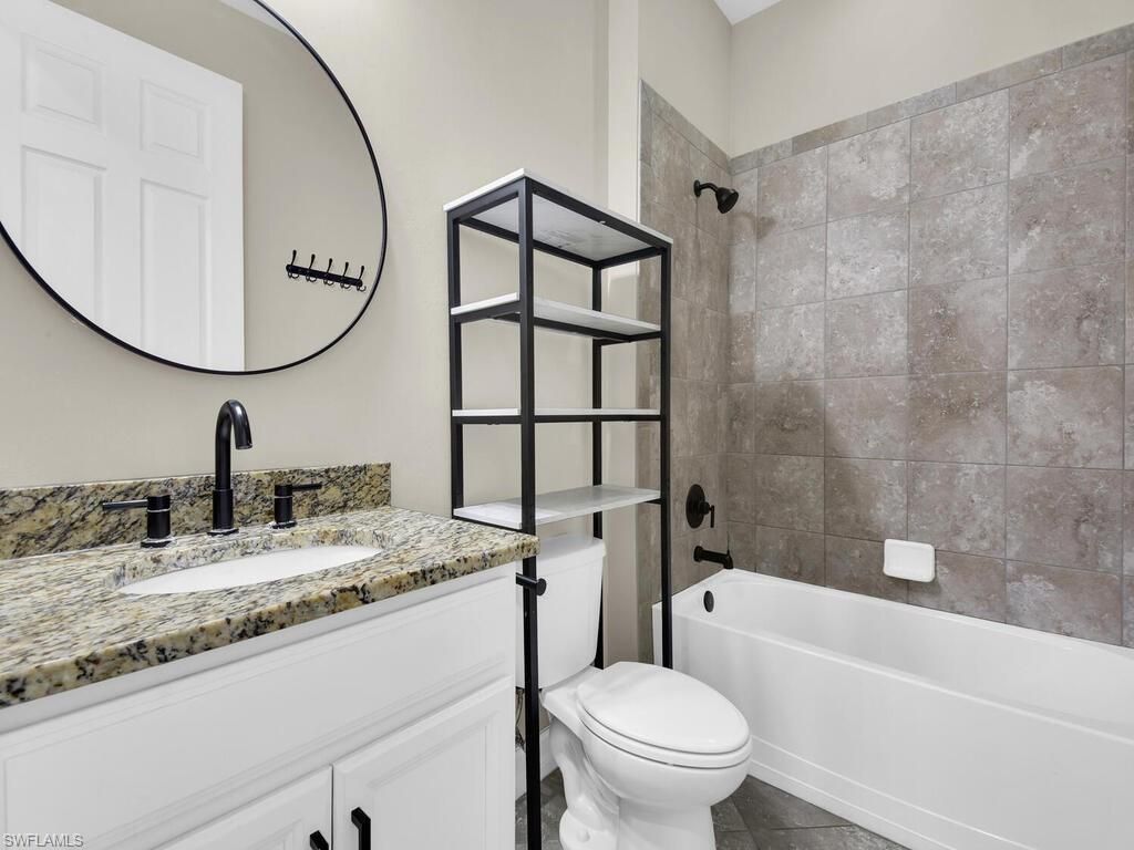 4211 Dutchess Park Rd, Fort Myers, FL 33916 Photo