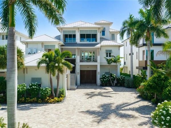 6120 Court ST, FORT MYERS BEACH, FL 33931