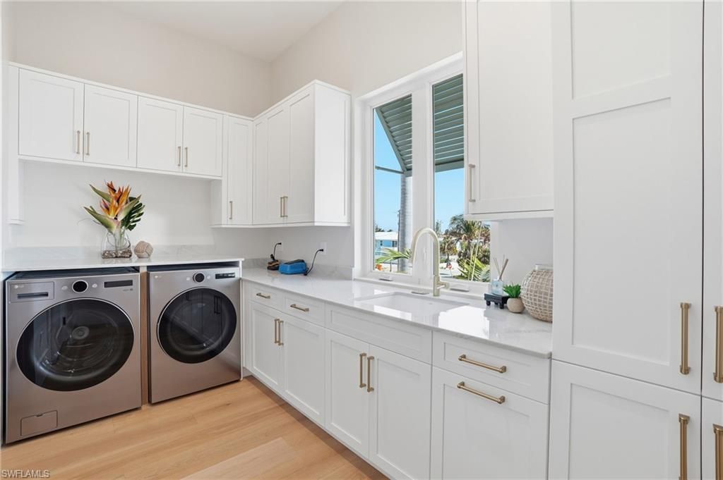 6120 Court St, Fort Myers Beach, FL 33931 Photo
