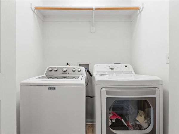 712 Locust Street, Pleasant Hill, MO 64080