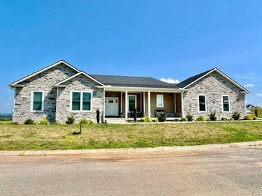 100 Sunrise Path, Somerset, KY 42503