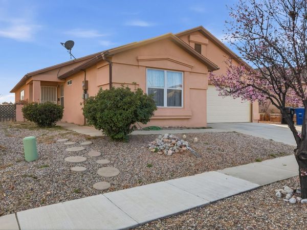 5724 Aida Road NW, Albuquerque, NM 87114