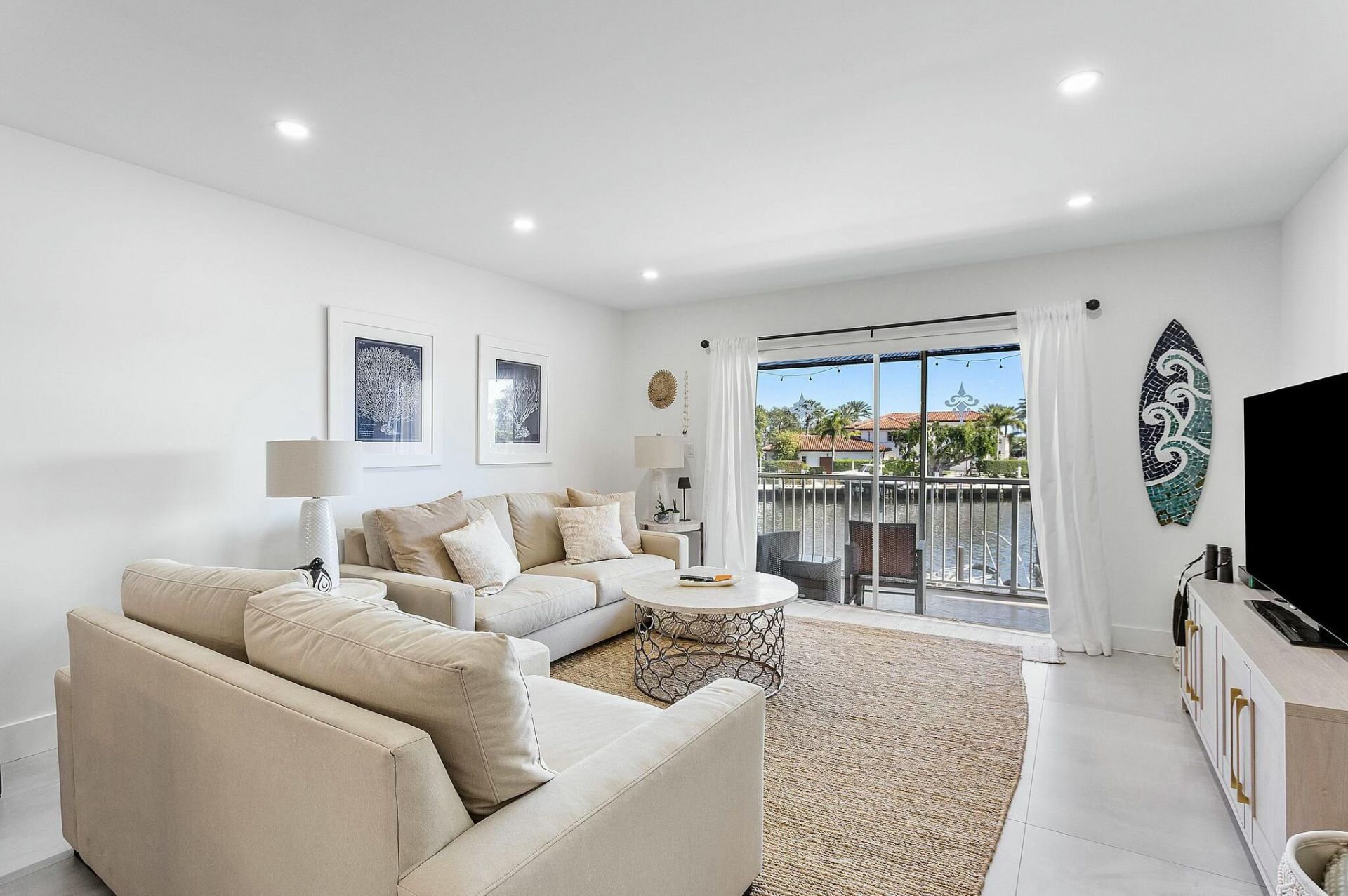 330 N Federal Highway, Unit 211, Deerfield Beach, FL 33441 Photo