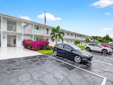 1801 Ocean Drive, Unit 108, Boynton Beach, FL 33426