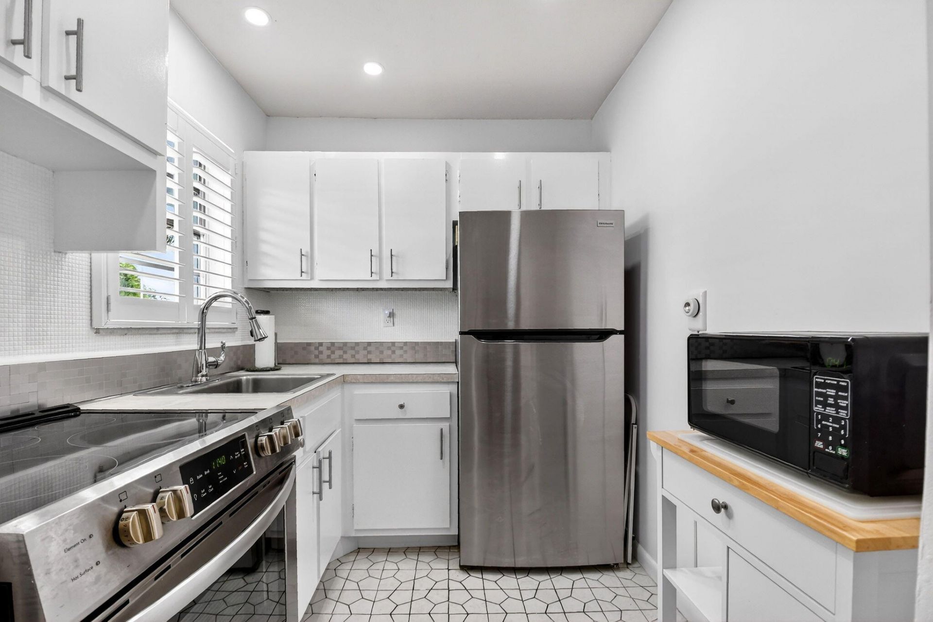 1801 Ocean Drive, Unit 108, Boynton Beach, FL 33426 Photo