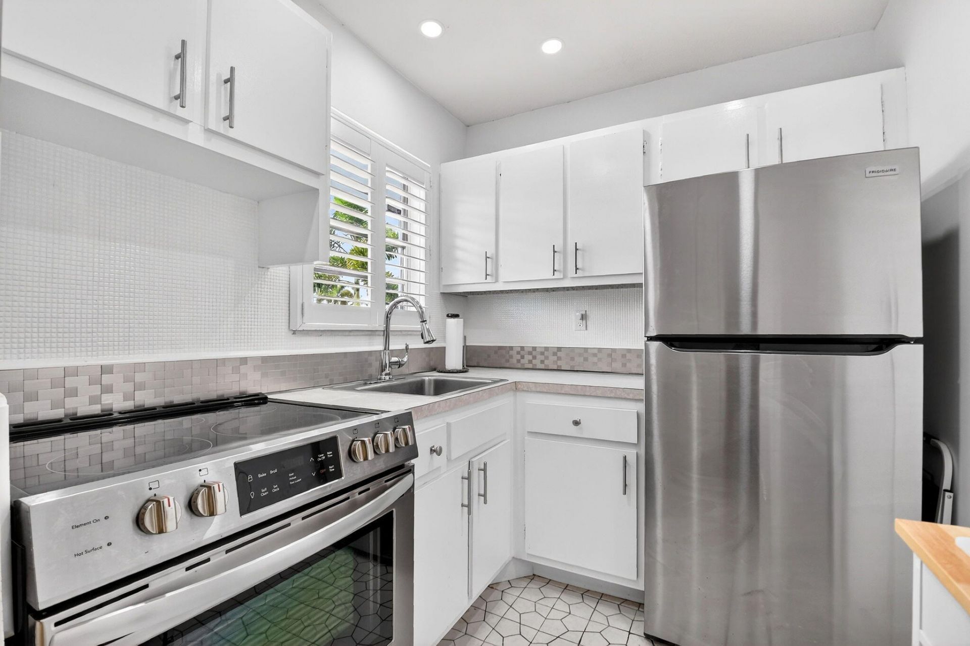 1801 Ocean Drive, Unit 108, Boynton Beach, FL 33426 Photo