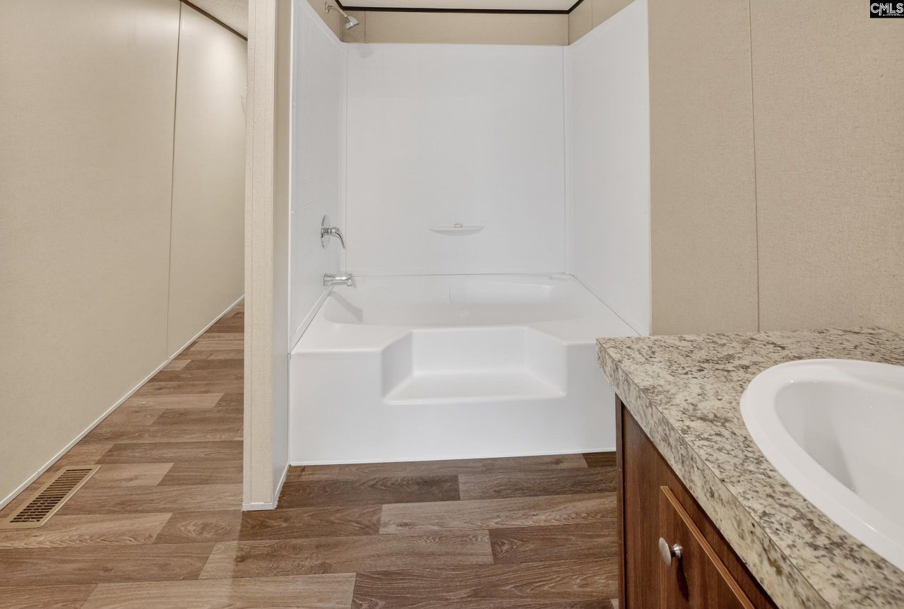 1665 Catalina Blvd  Photo 25