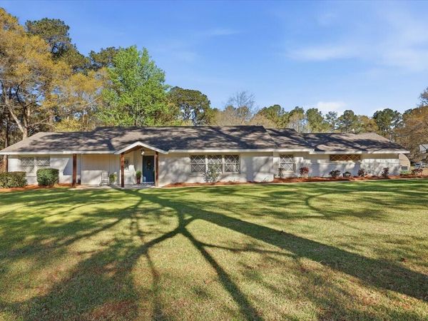 701 Mangum Ave., Mendenhall, MS 39114