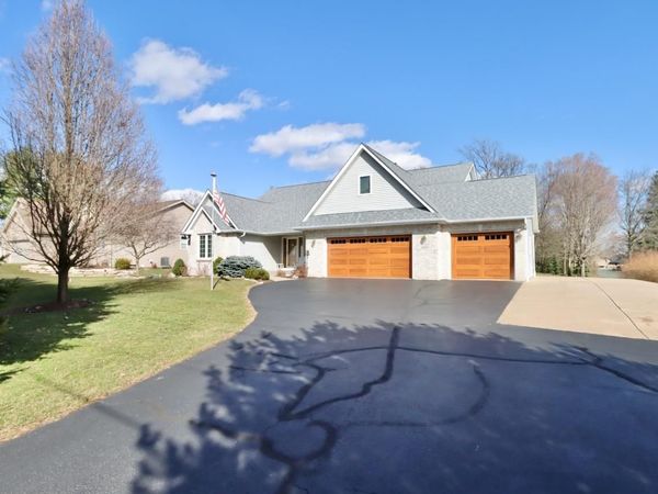 10107 Atwood Road, ROSCOE, IL 61073