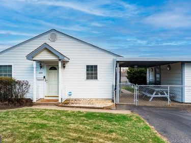 604 TRENTON ROAD, FAIRLESS HILLS, PA 19030