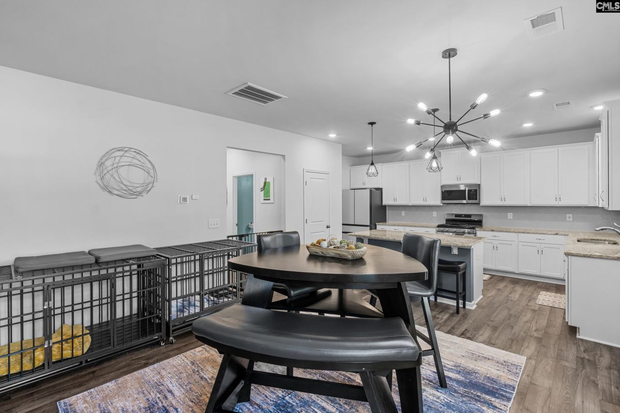 146 Belfast Way Photo 12