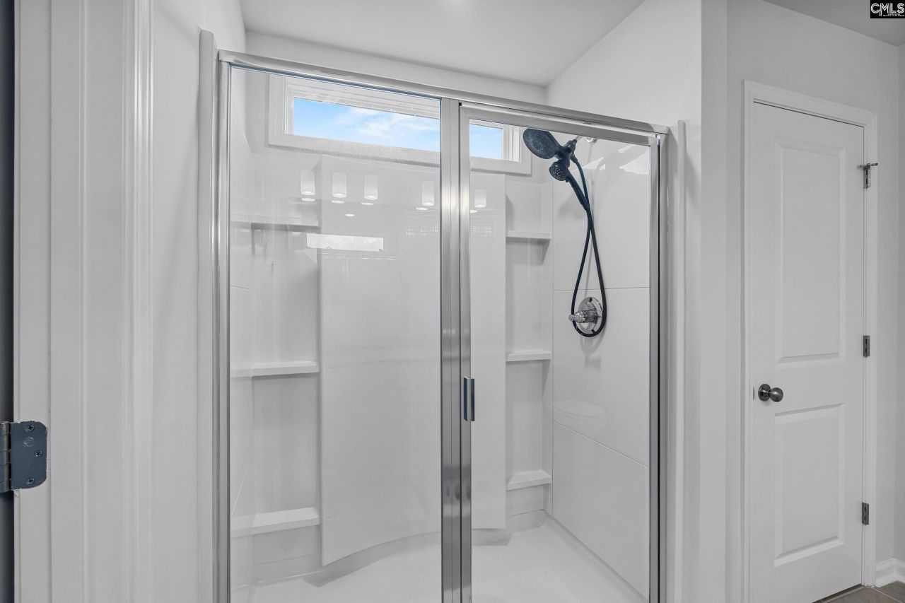 146 Belfast Way Photo 18