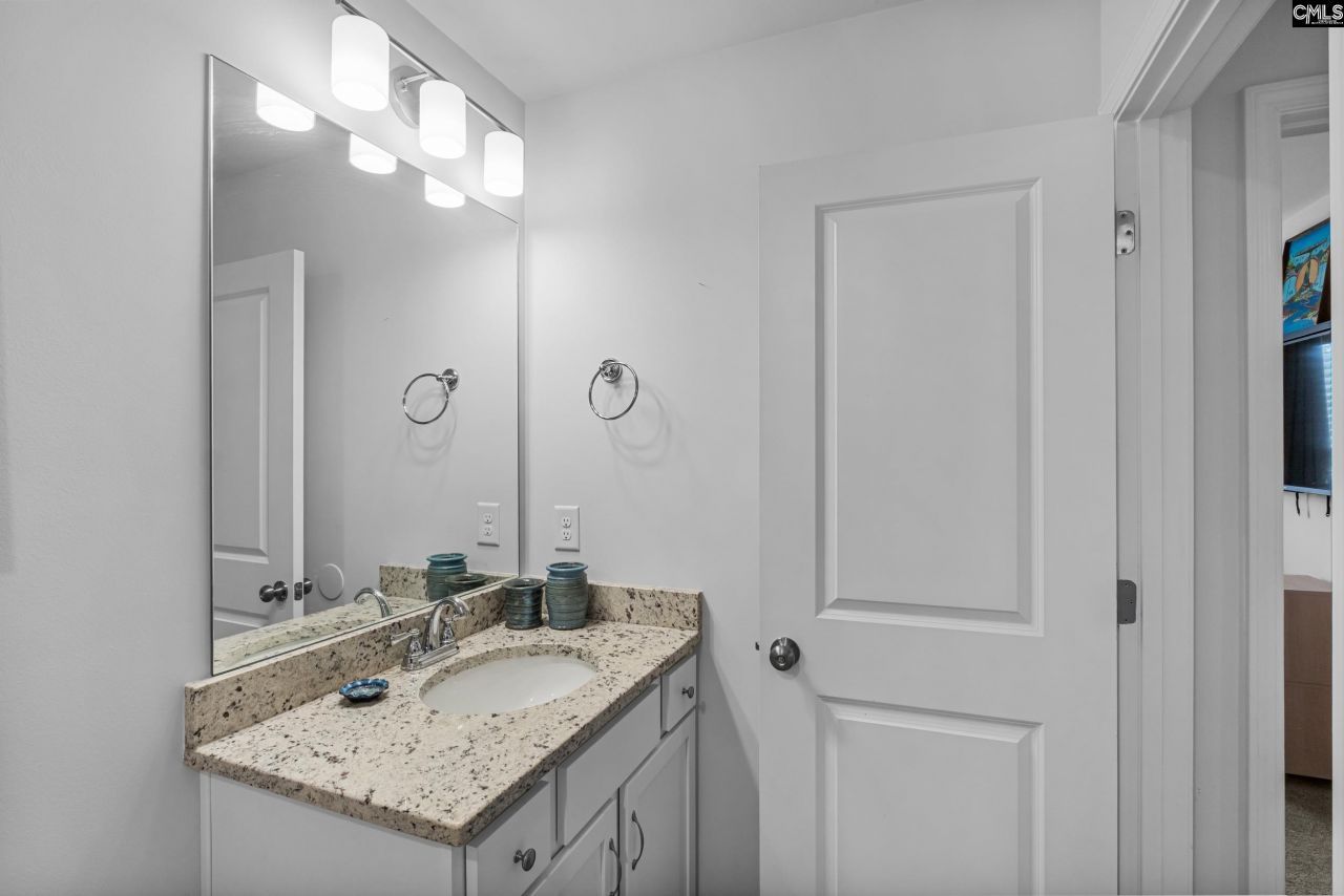 146 Belfast Way Photo 24