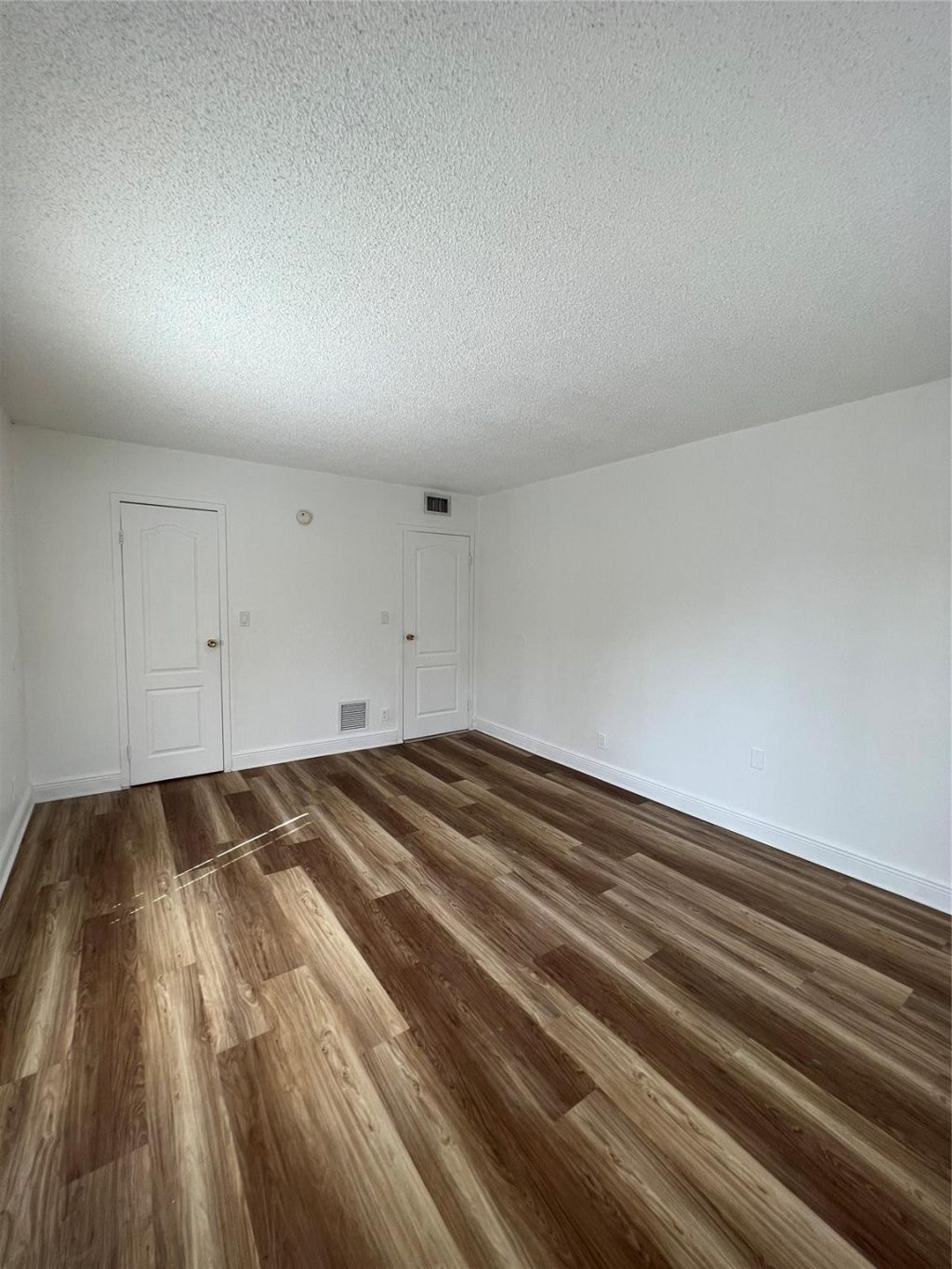 5221 Geneva Way, Unit 208, Doral, FL 33166 Photo