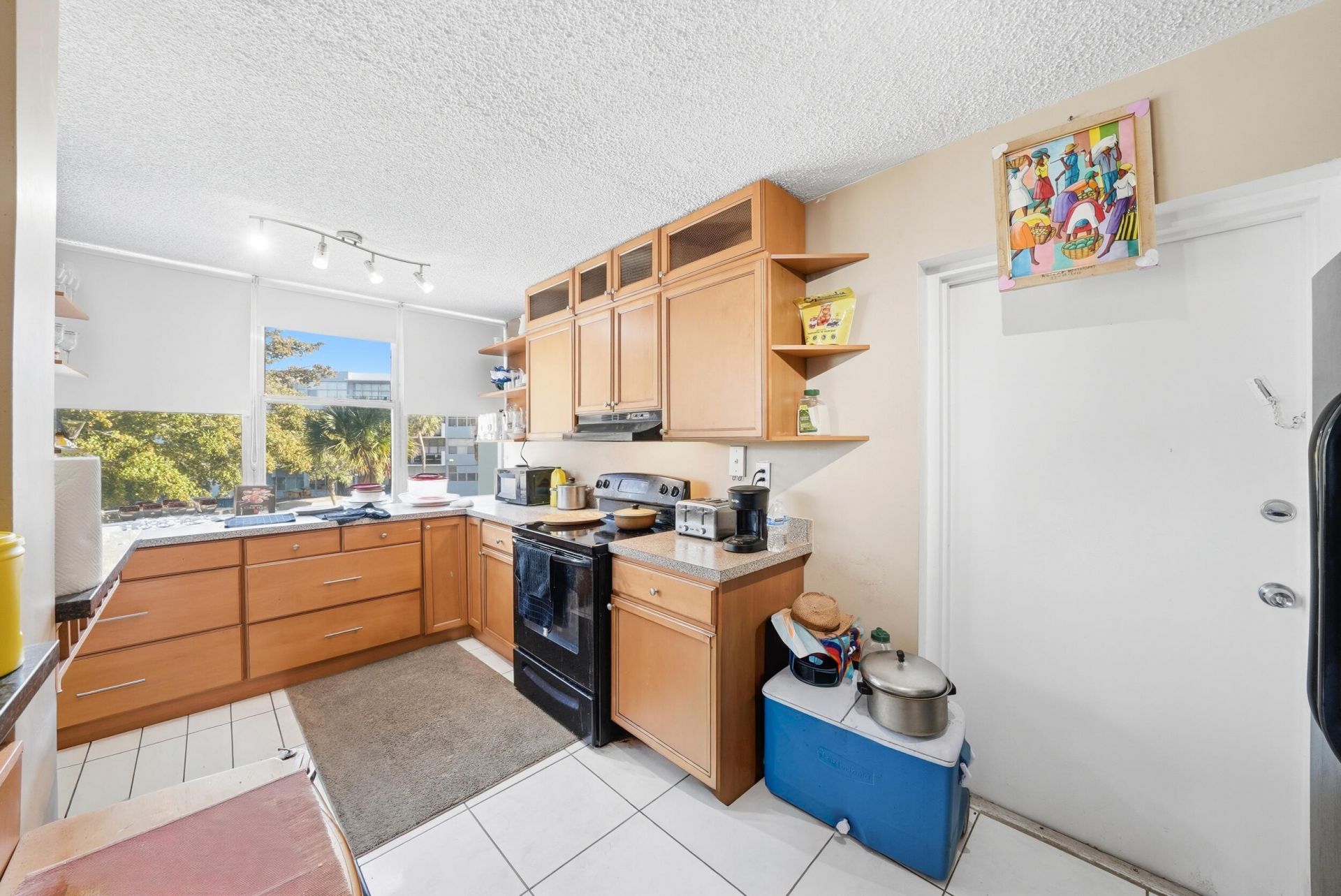 16850 S Glades Drive, Unit 2g, North Miami Beach, FL 33162 Photo