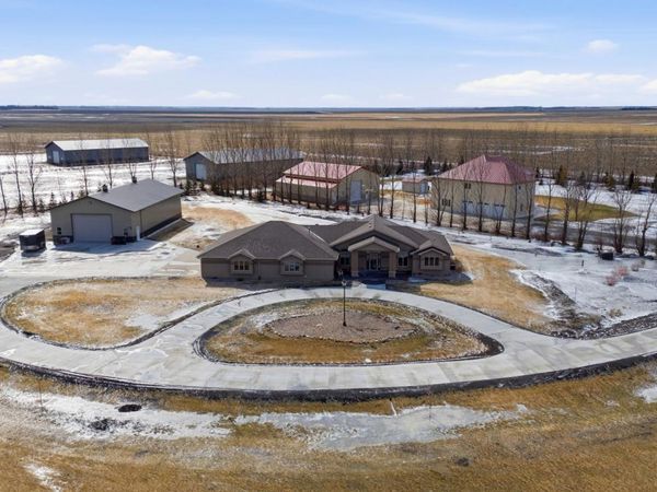 16496 42nd Street SE, Mapleton, ND 58059