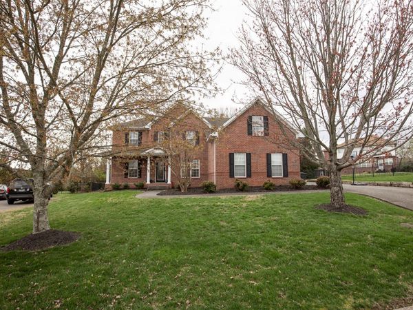 133 Deerfoot Ct, Hendersonville, TN 37075