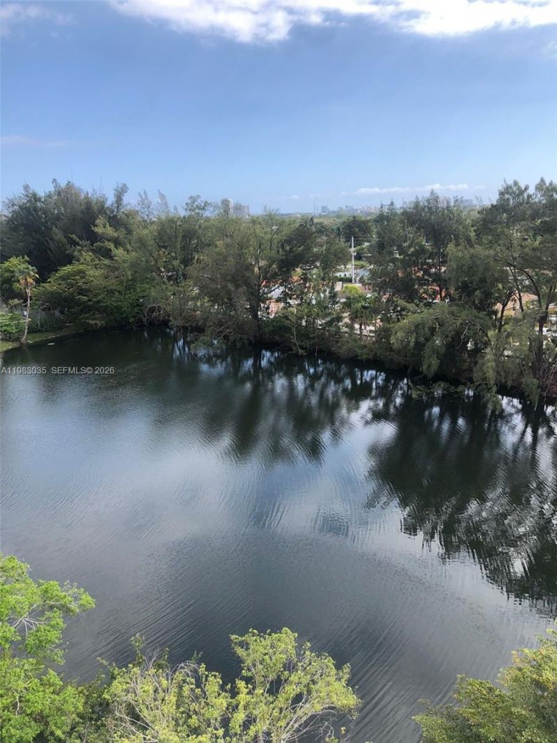 1200 NE Miami Gardens Dr , Unit 820W, Miami, FL 33179 Photo